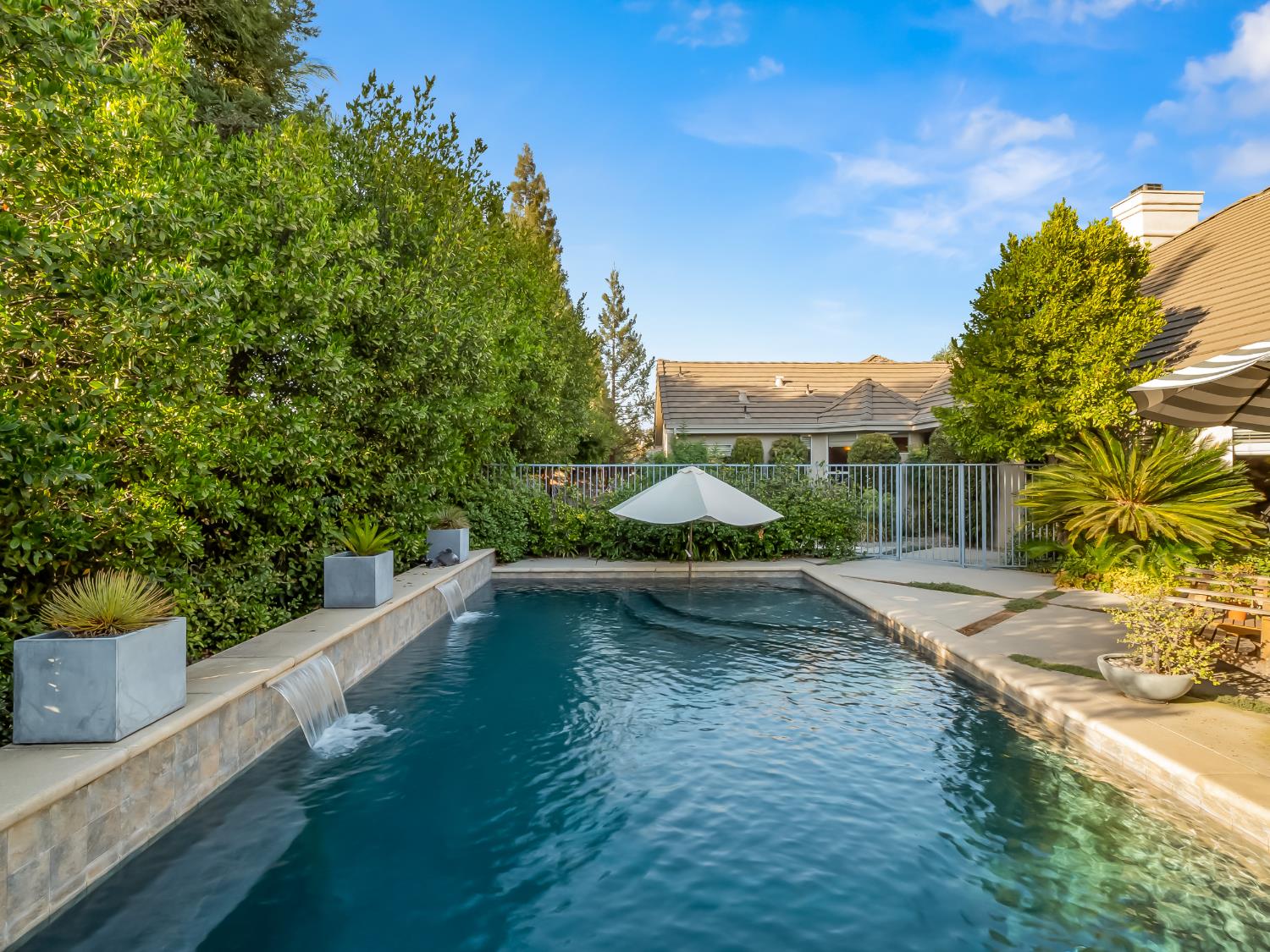 10237 N Page Ave, Fresno, CA 93730