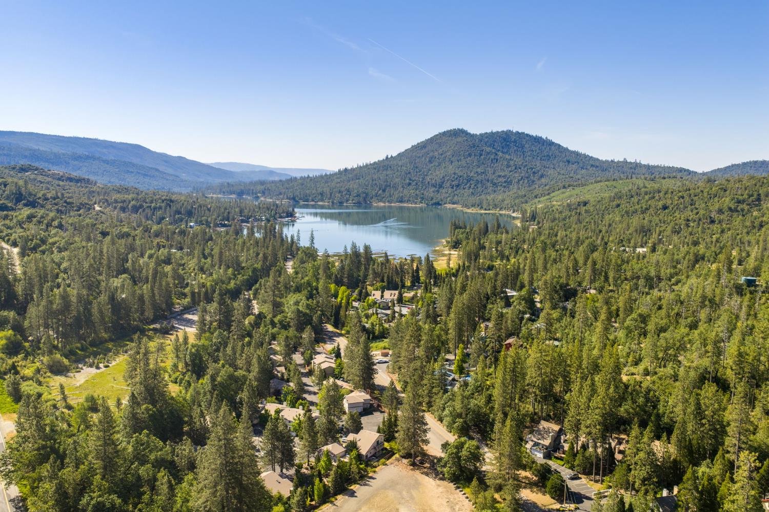 40513 Road 222, Bass Lake, CA 93604
