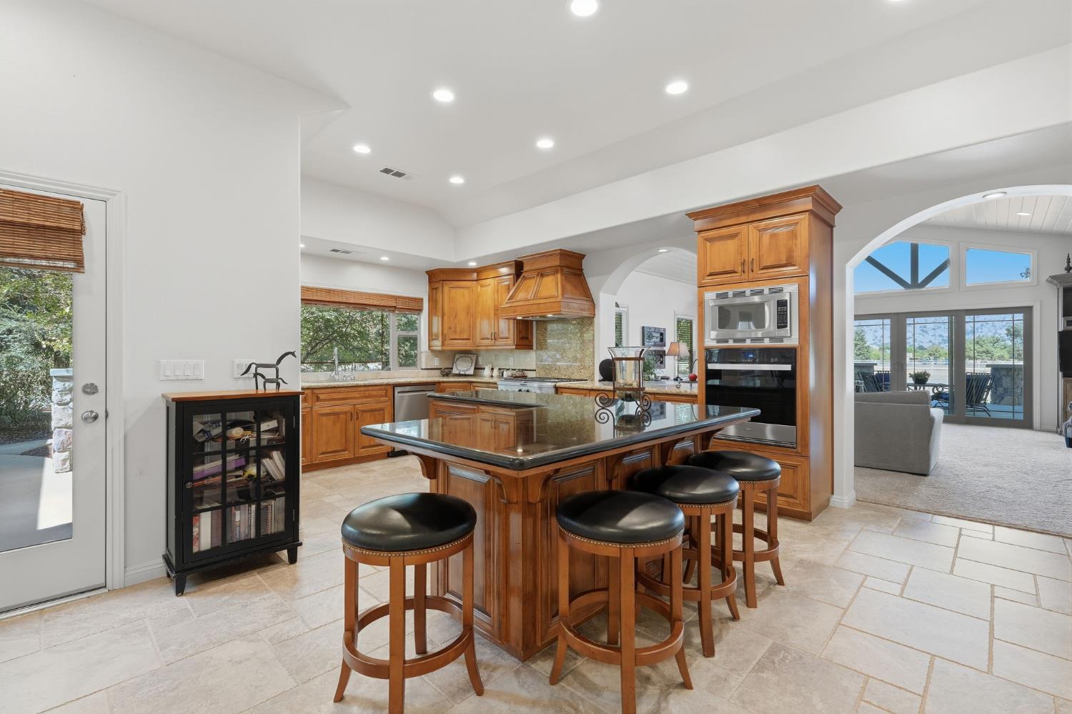 31255 Palm Dr, Exeter, CA 93221