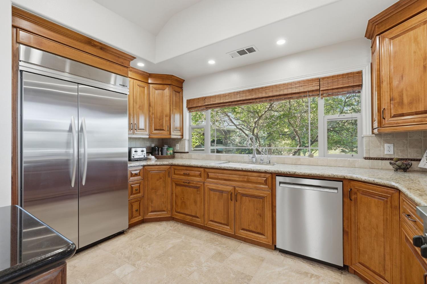 31255 Palm Dr, Exeter, CA 93221