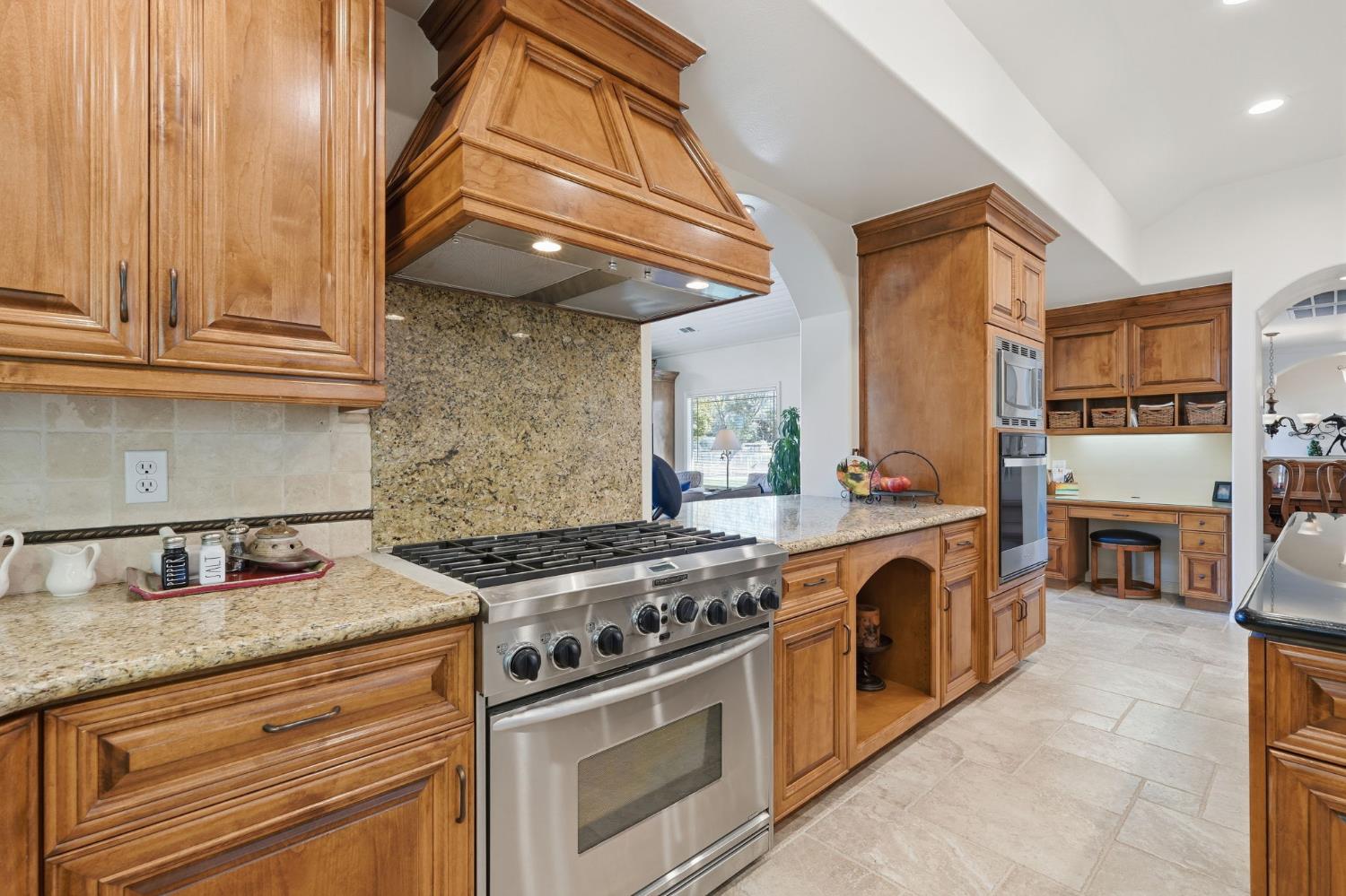 31255 Palm Dr, Exeter, CA 93221