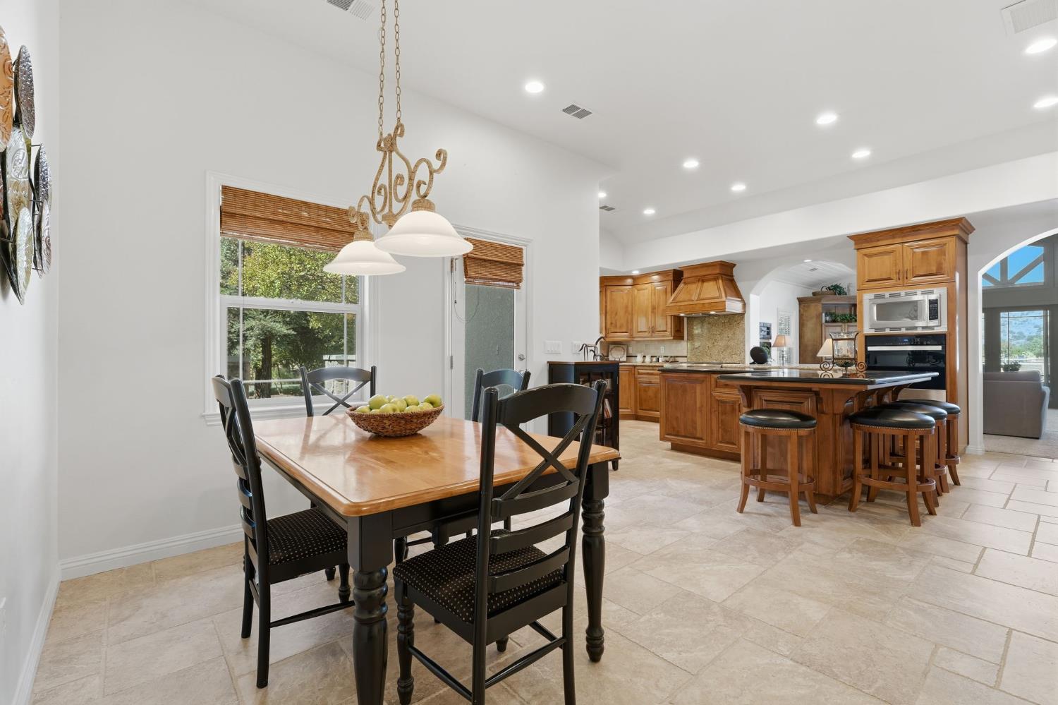 31255 Palm Dr, Exeter, CA 93221