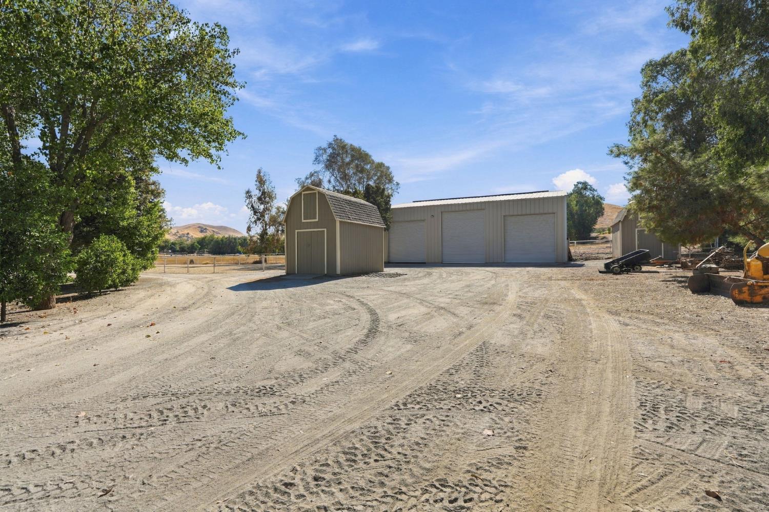 31255 Palm Dr, Exeter, CA 93221