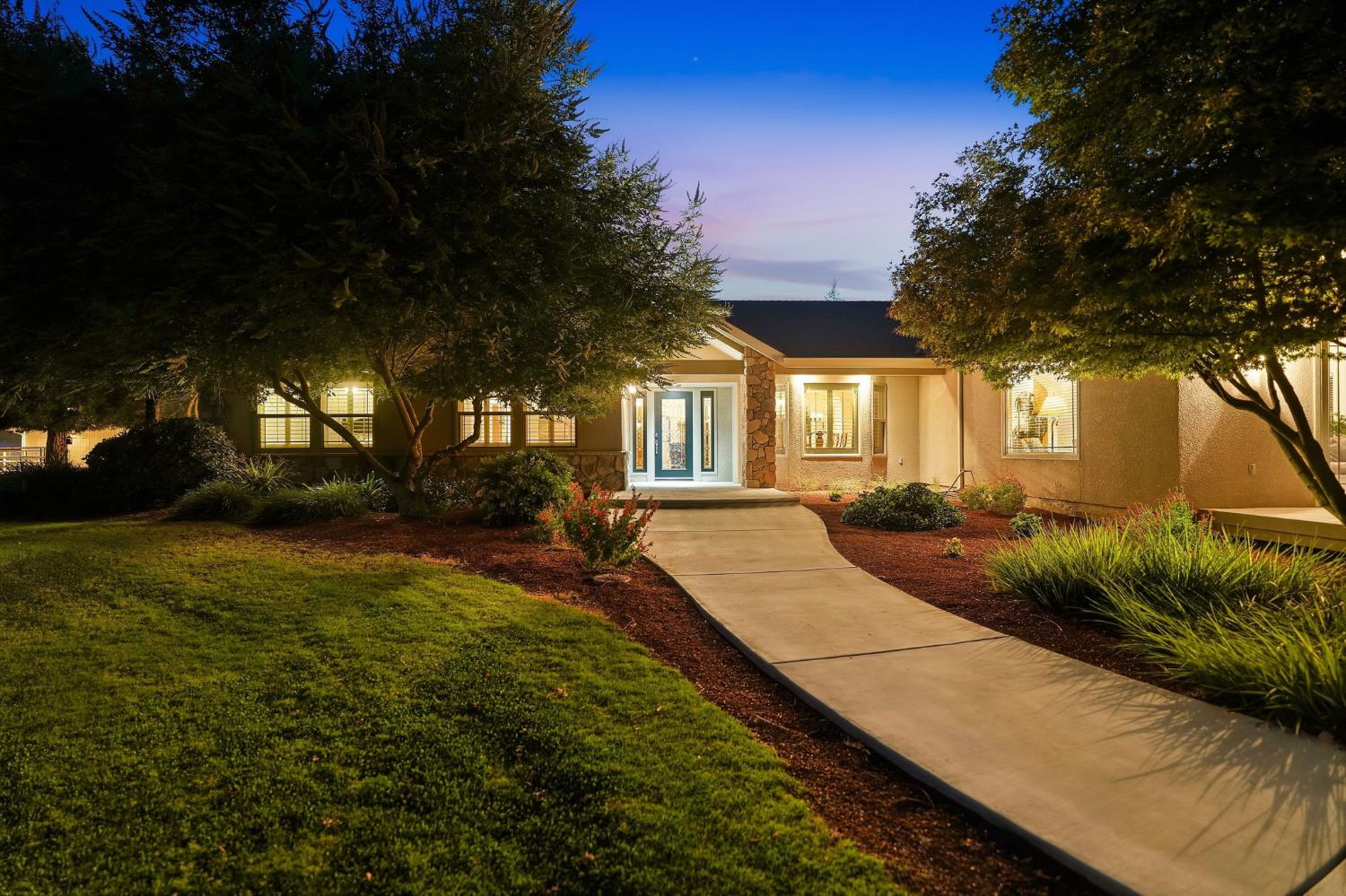 31255 Palm Dr, Exeter, CA 93221