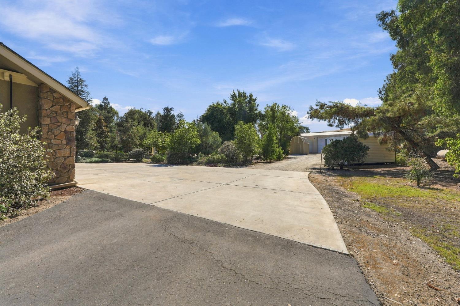 31255 Palm Dr, Exeter, CA 93221