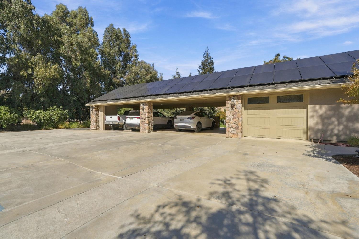 31255 Palm Dr, Exeter, CA 93221