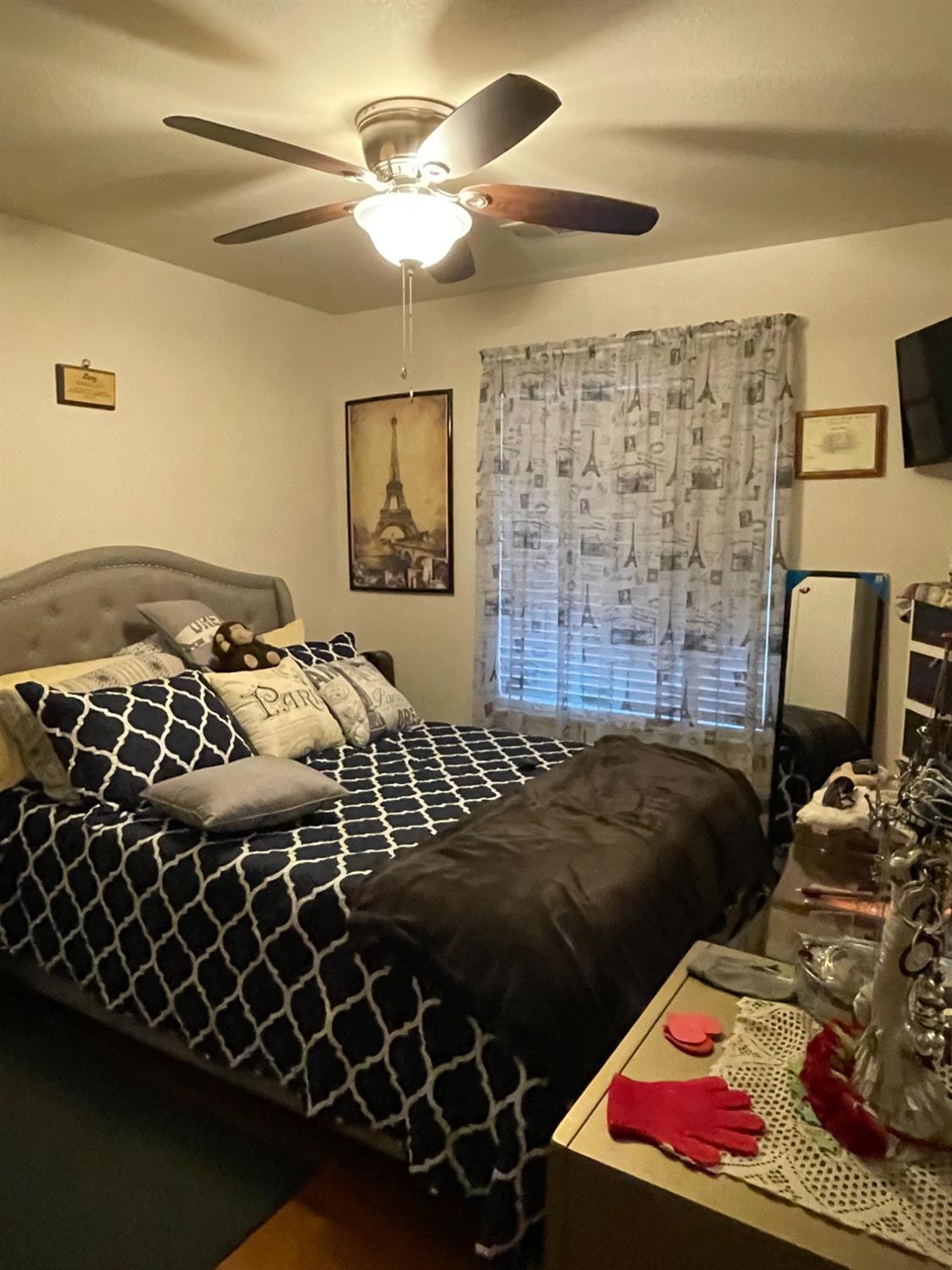 314 W Greg St, Farmersville, CA 93223