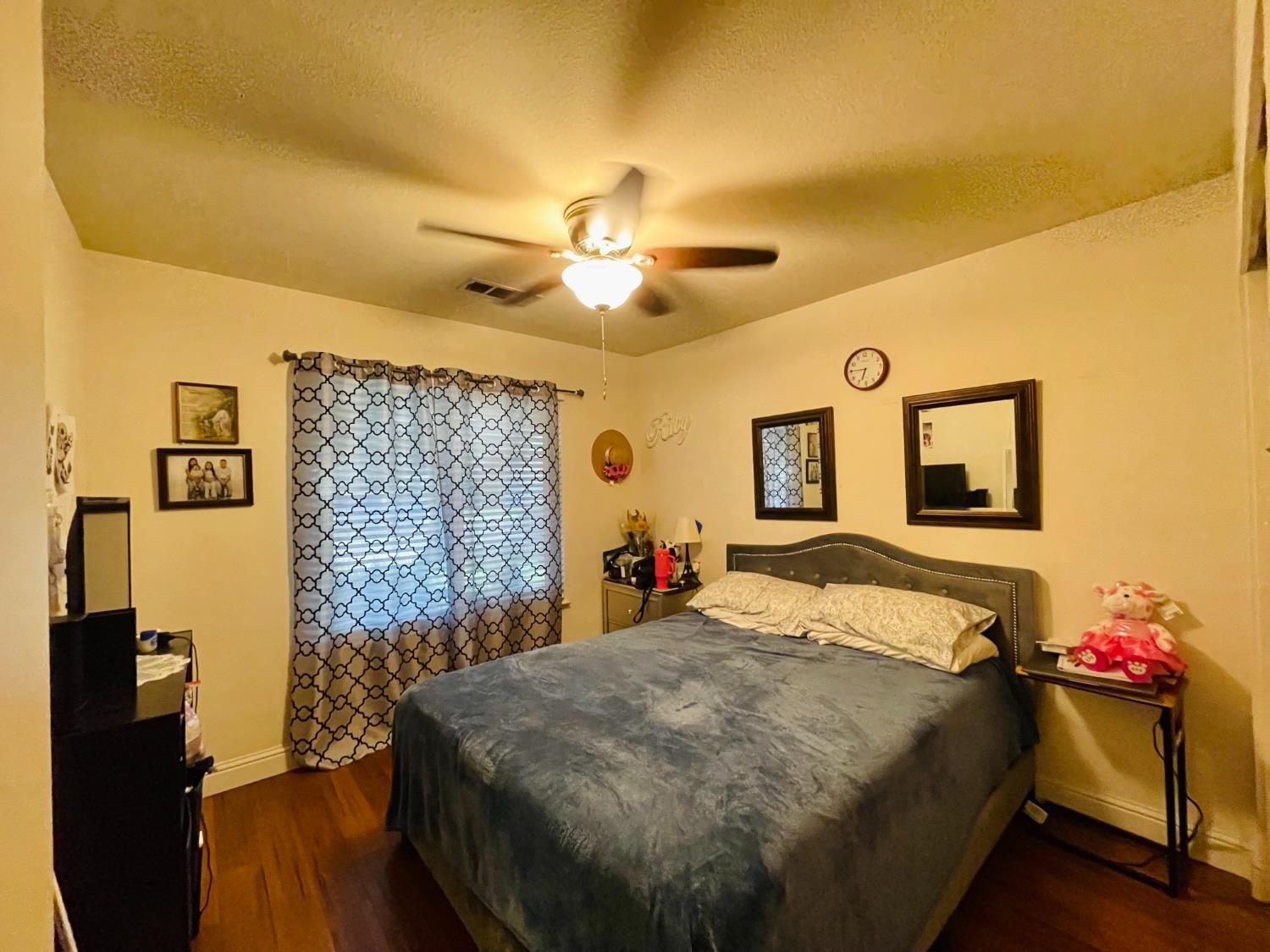 314 W Greg St, Farmersville, CA 93223