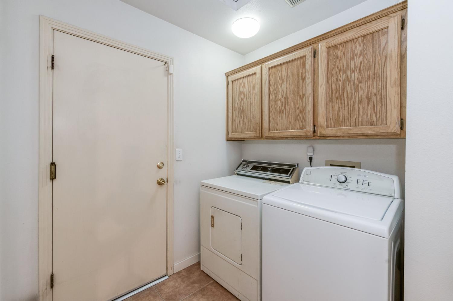 4709 W Bellaire Way, Fresno, CA 93722