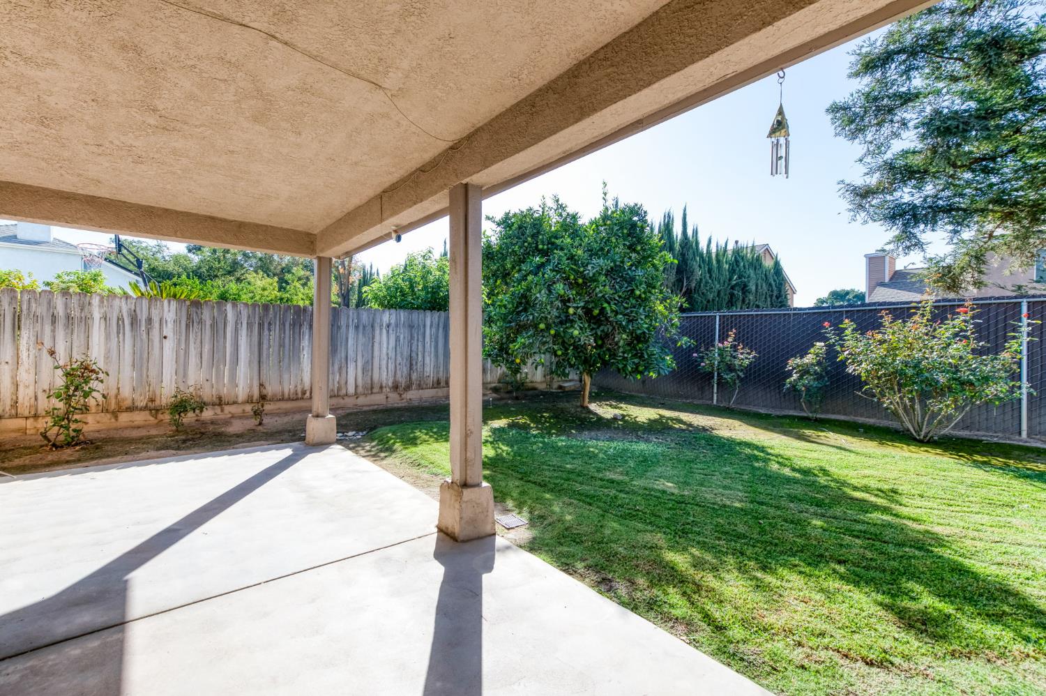 4709 W Bellaire Way, Fresno, CA 93722
