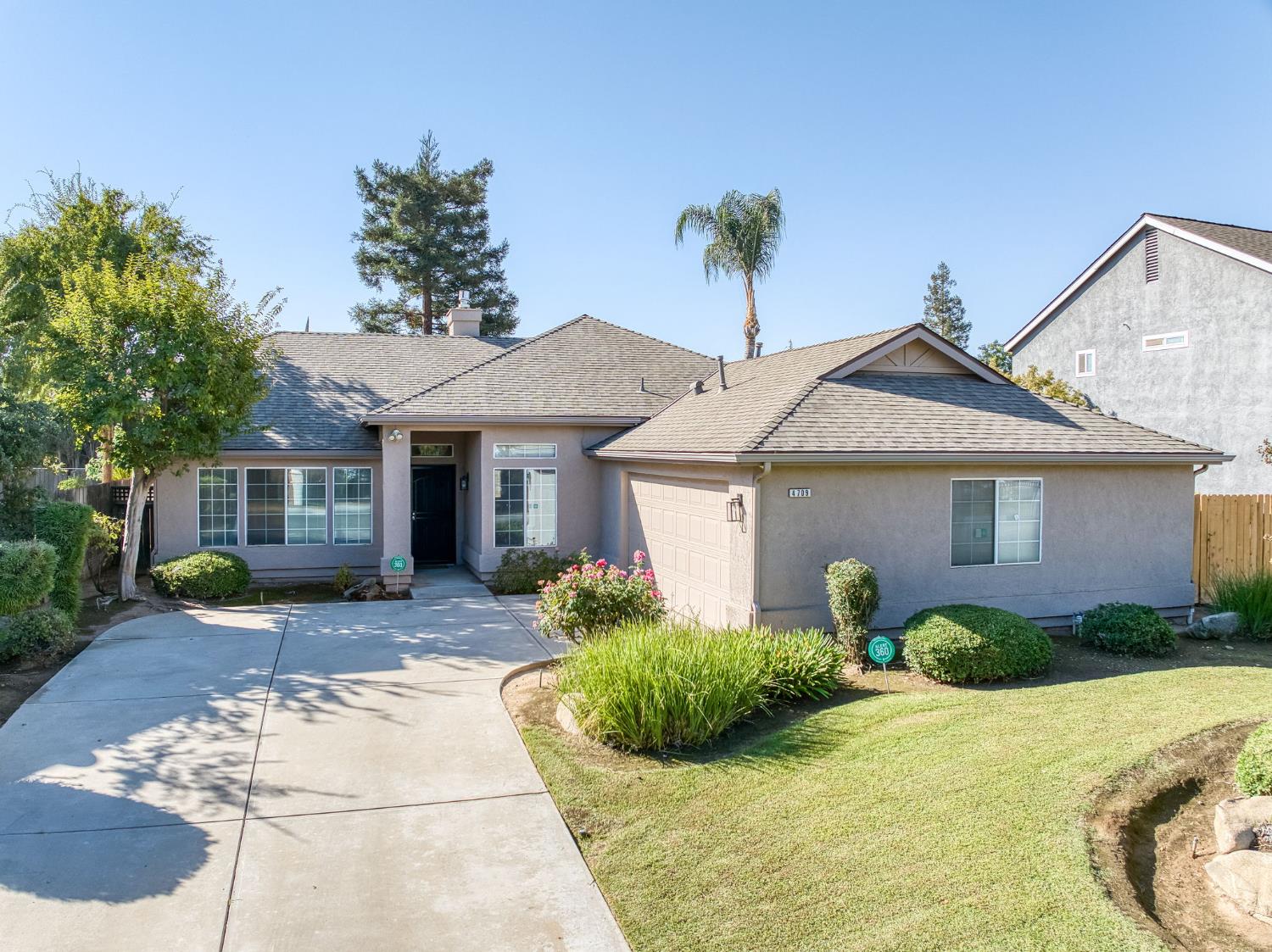 4709 W Bellaire Way, Fresno, CA 93722