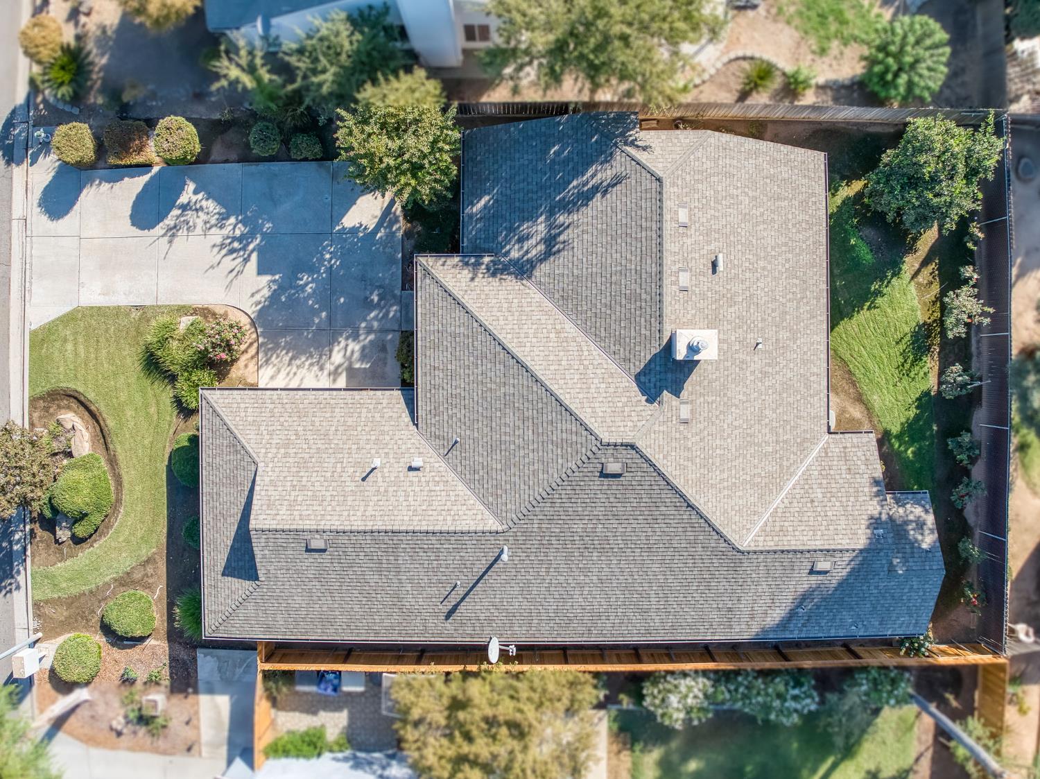4709 W Bellaire Way, Fresno, CA 93722