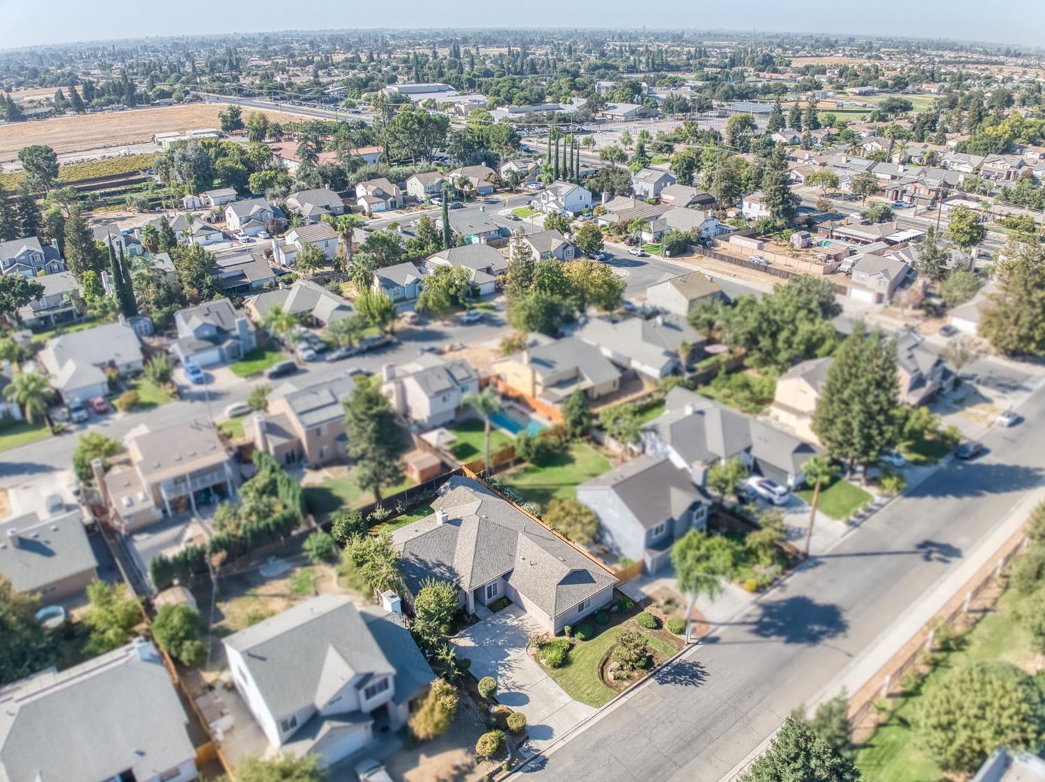 4709 W Bellaire Way, Fresno, CA 93722