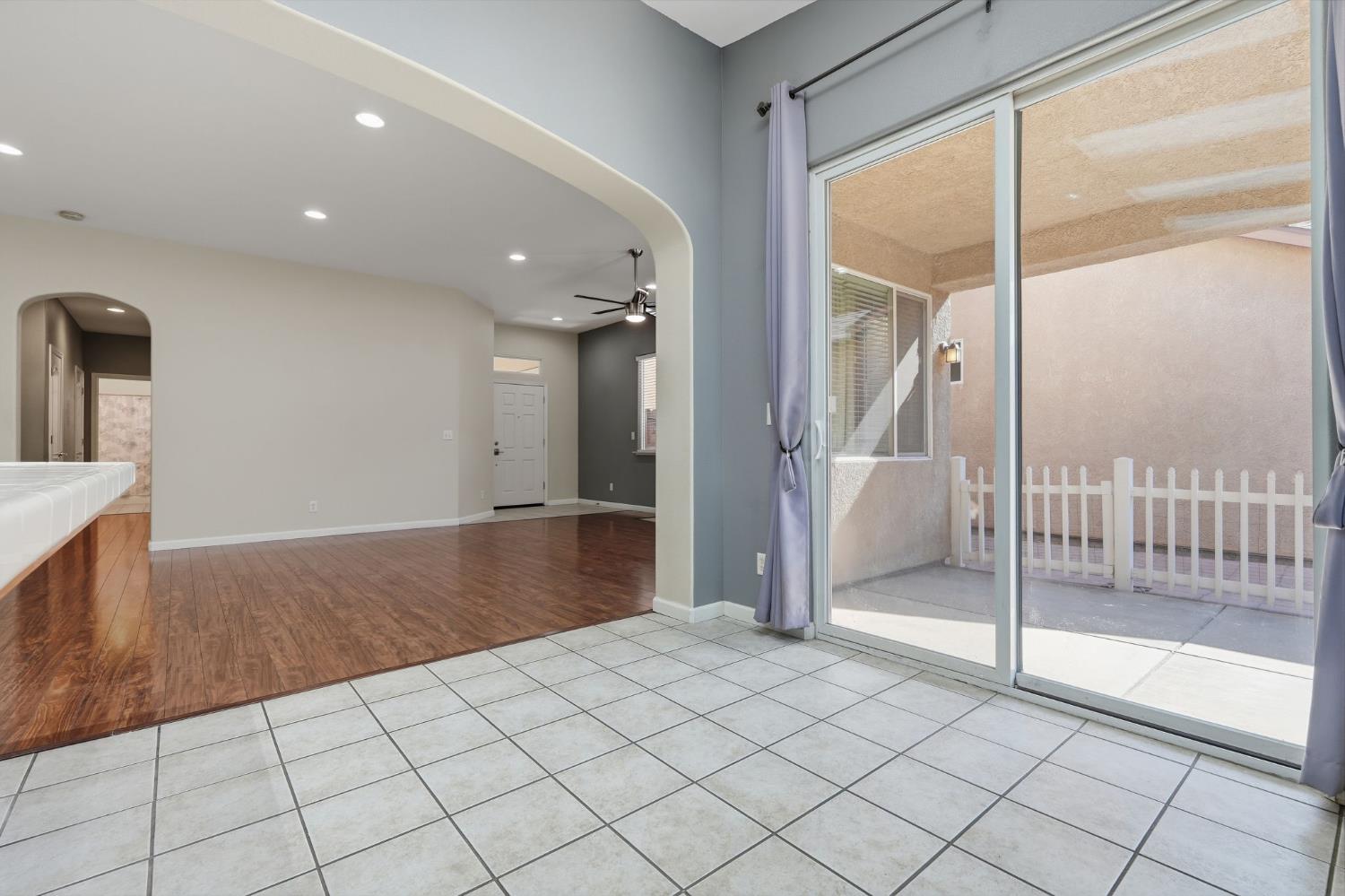 4091 W Fig Tree Ln, Fresno, CA 93722