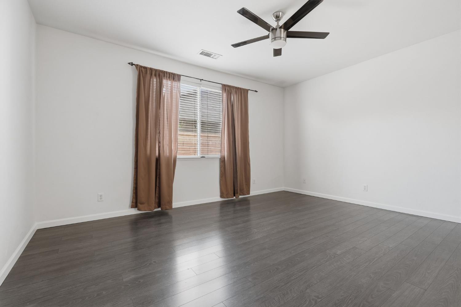 4091 W Fig Tree Ln, Fresno, CA 93722
