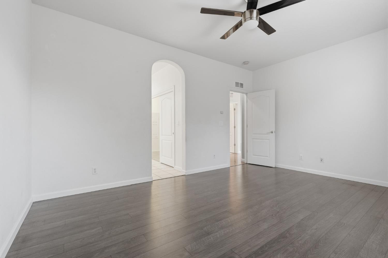 4091 W Fig Tree Ln, Fresno, CA 93722