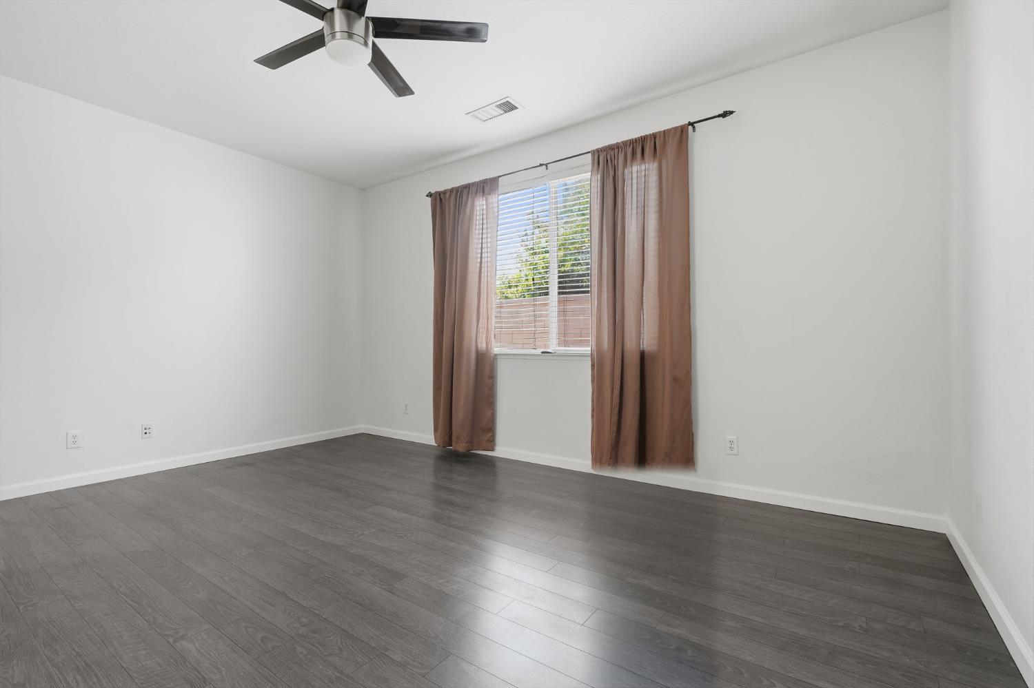 4091 W Fig Tree Ln, Fresno, CA 93722