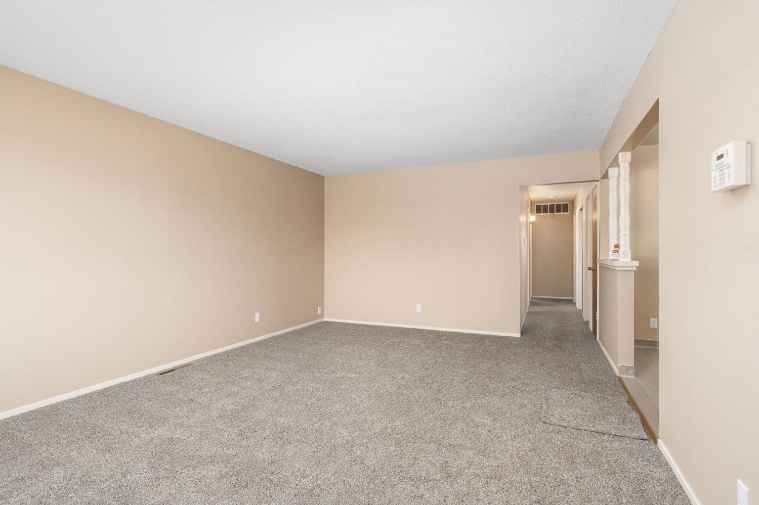 1335 Terry Ave, Clovis, CA 93612