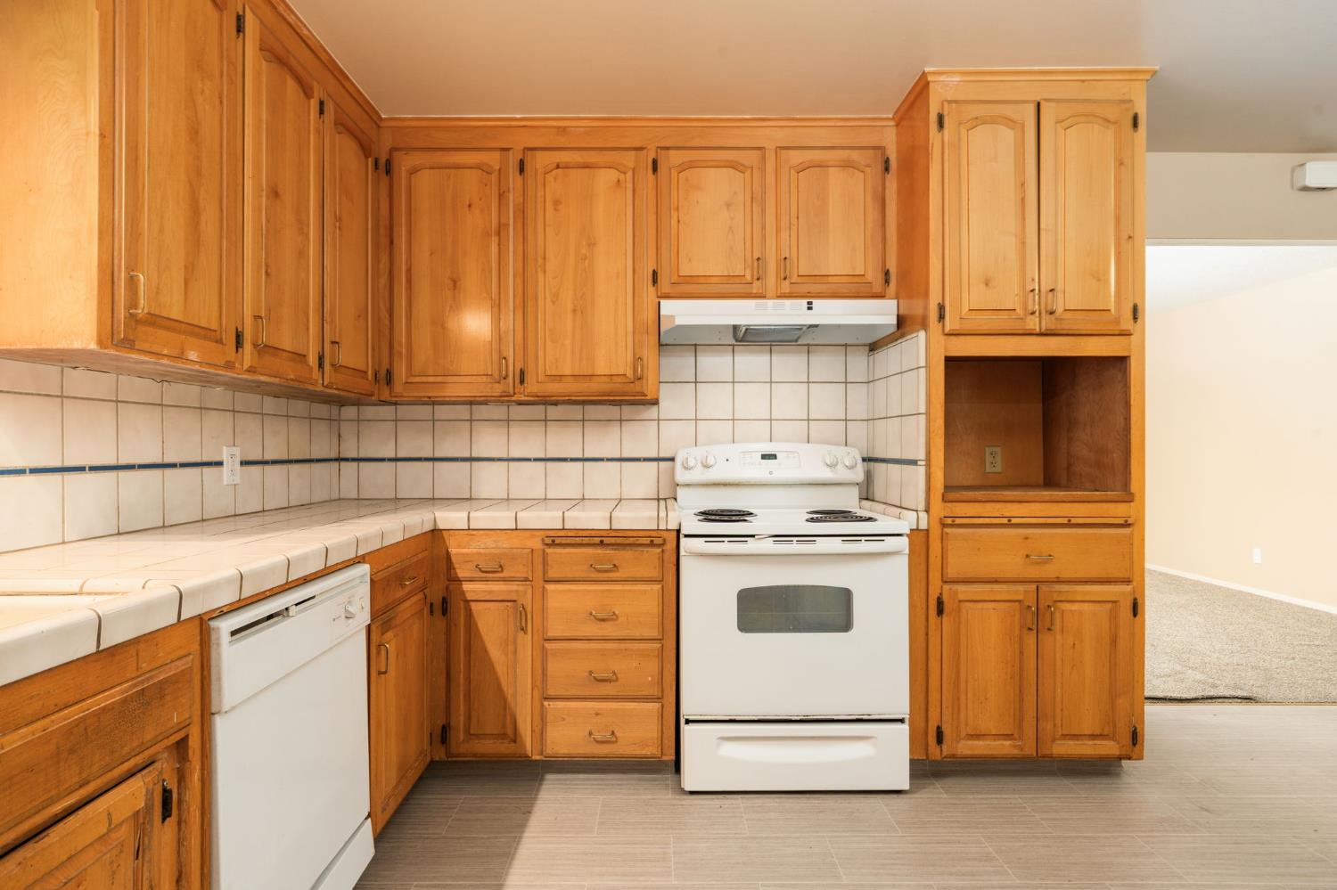 1335 Terry Ave, Clovis, CA 93612