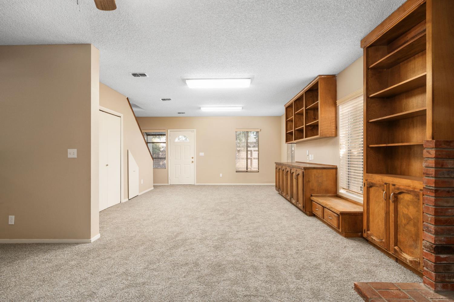 1335 Terry Ave, Clovis, CA 93612