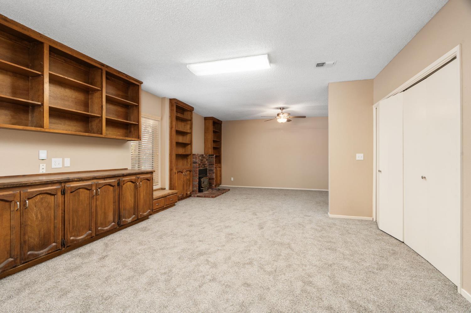 1335 Terry Ave, Clovis, CA 93612