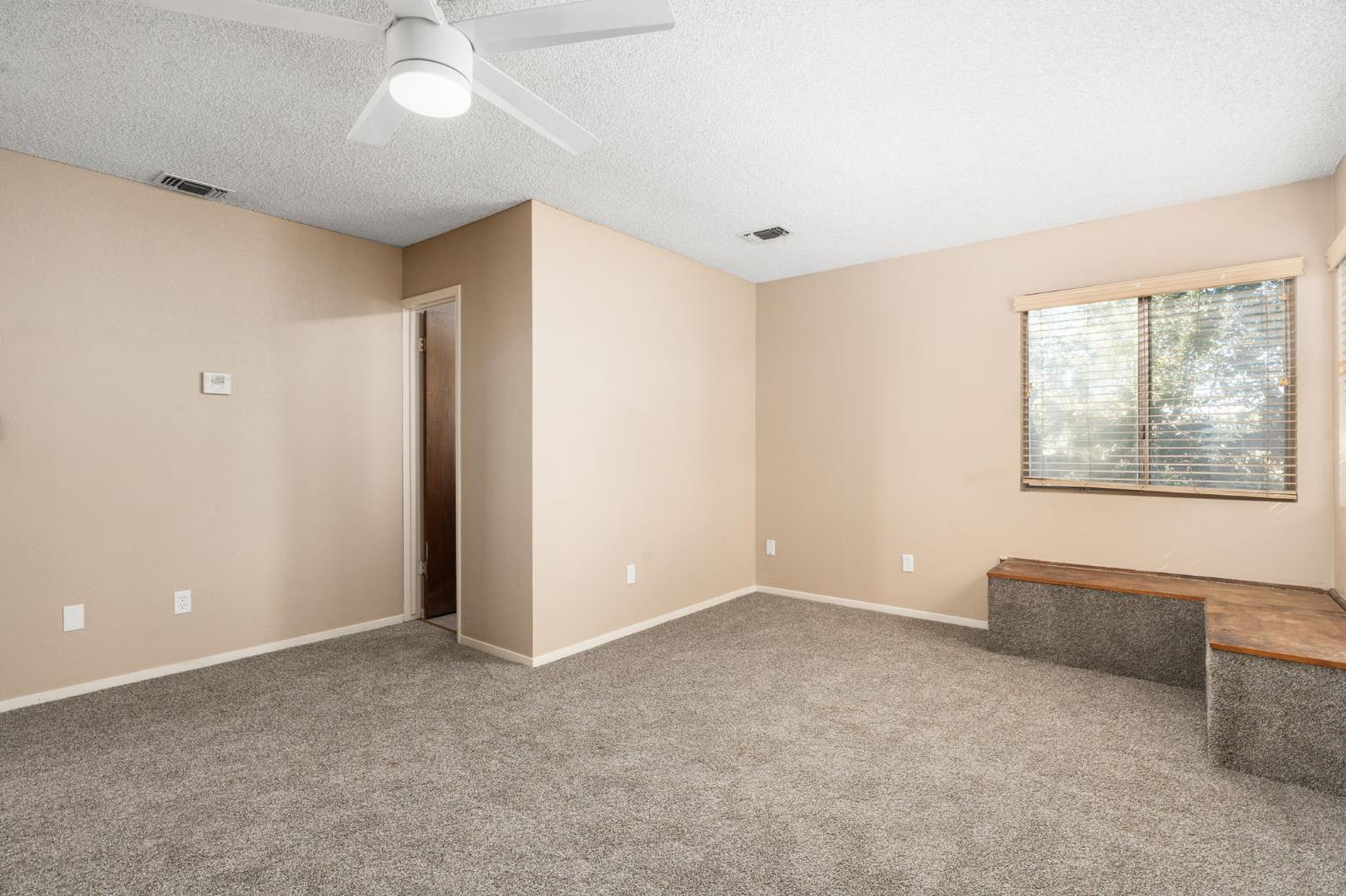1335 Terry Ave, Clovis, CA 93612