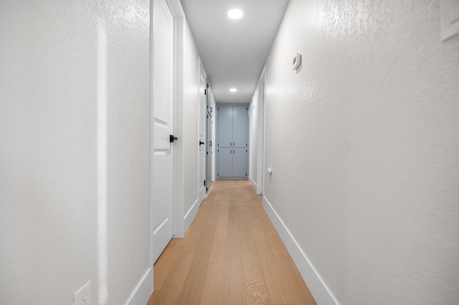 1924 S Tipton Ct, Visalia, CA 93292
