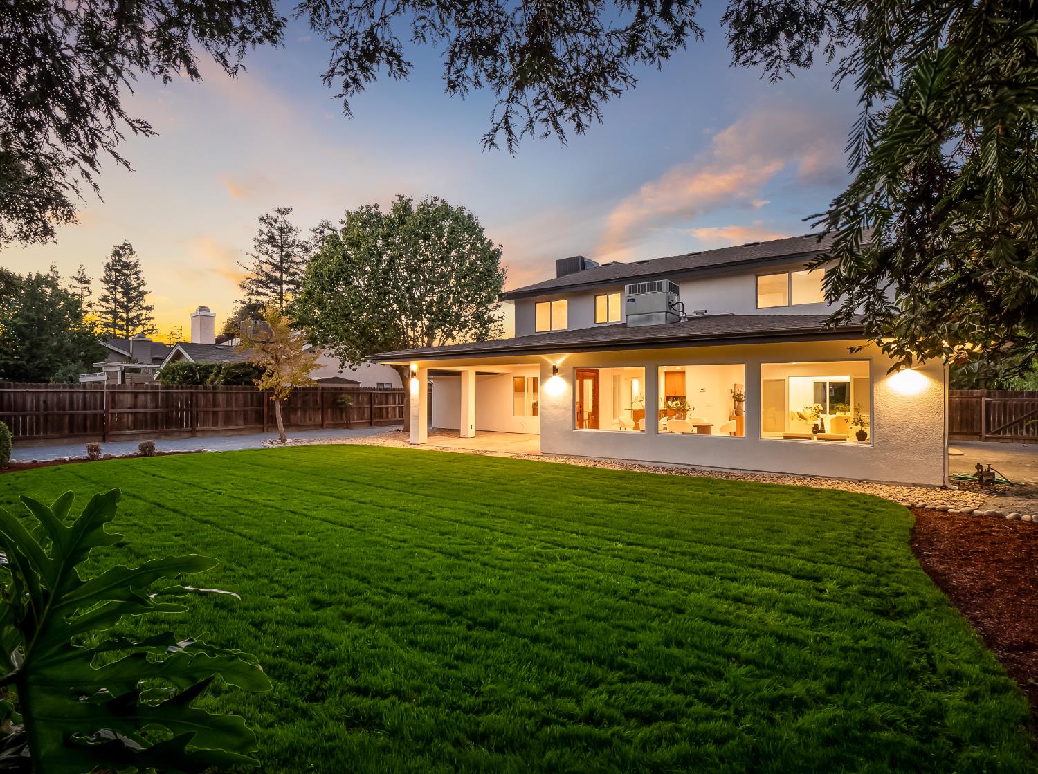528 W Birch Ave, Clovis, CA 93611