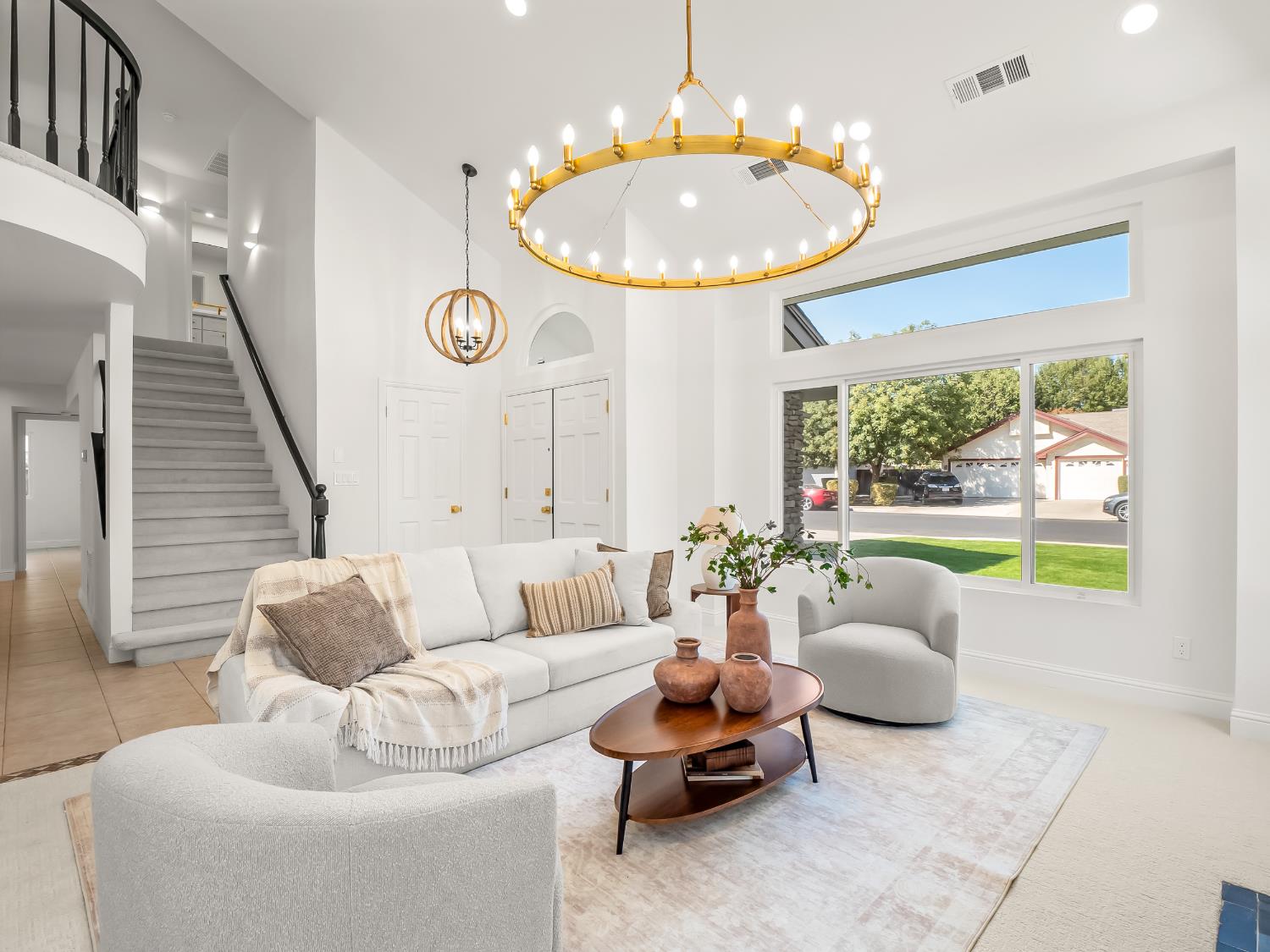 528 W Birch Ave, Clovis, CA 93611