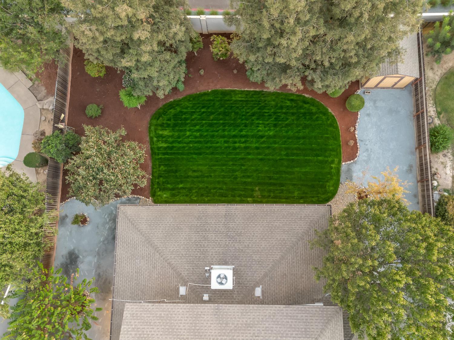 528 W Birch Ave, Clovis, CA 93611