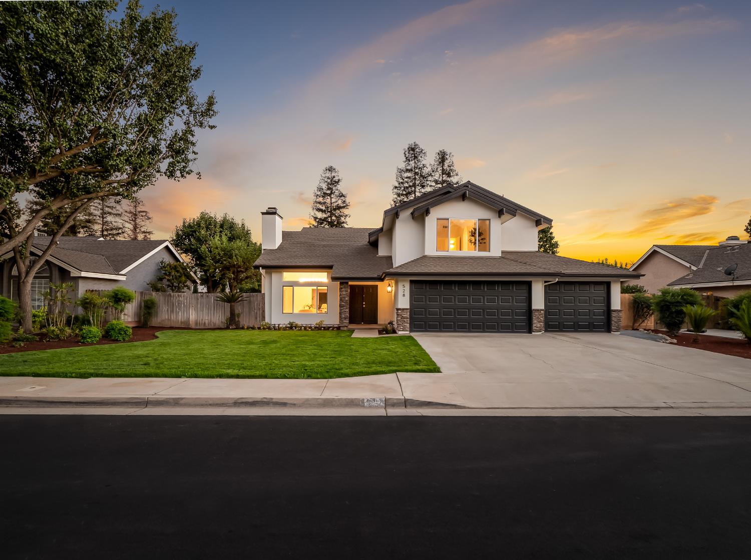 528 W Birch Ave, Clovis, CA 93611