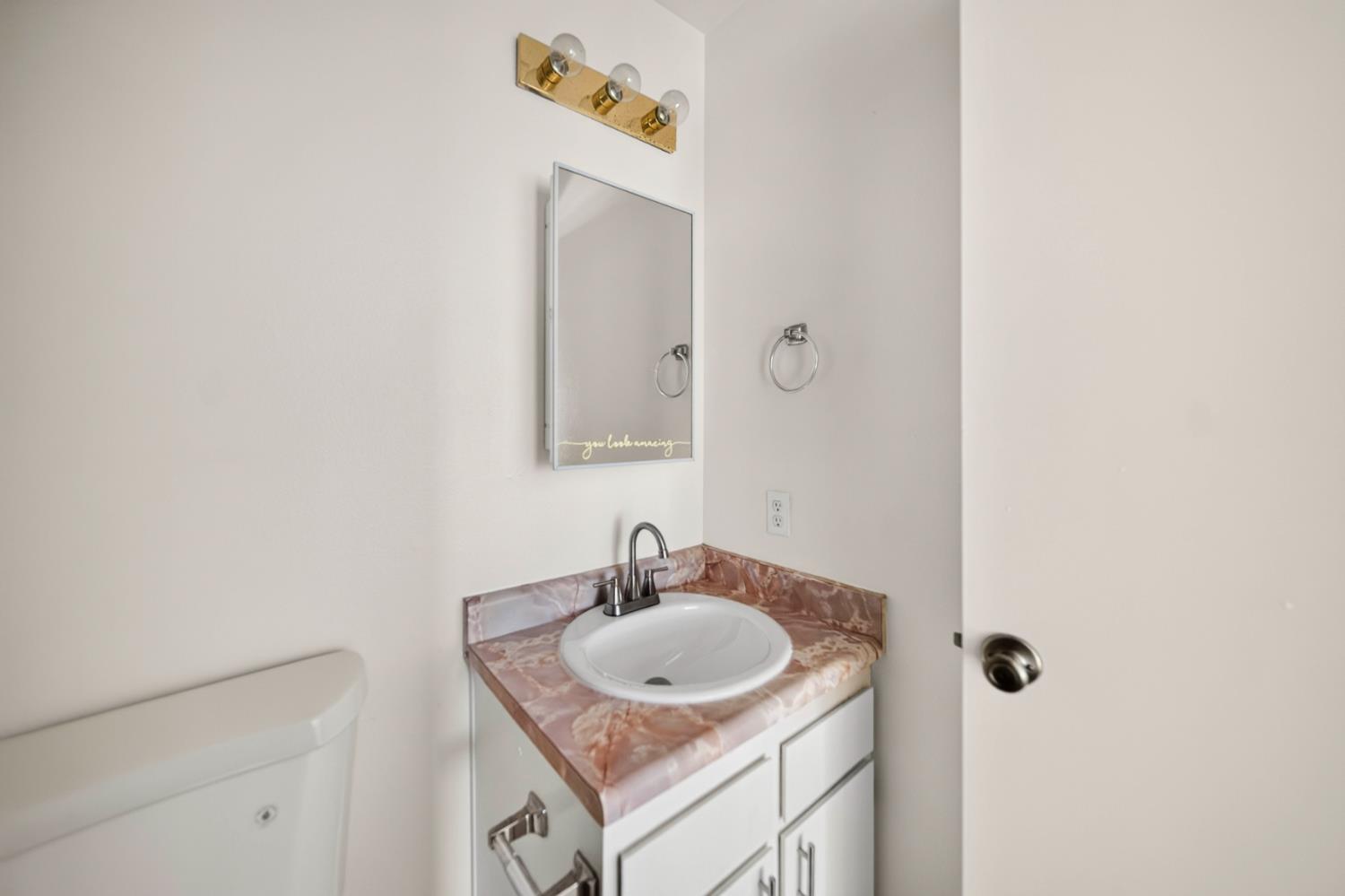 657 W Parlier Ave #130, Reedley, CA 93654
