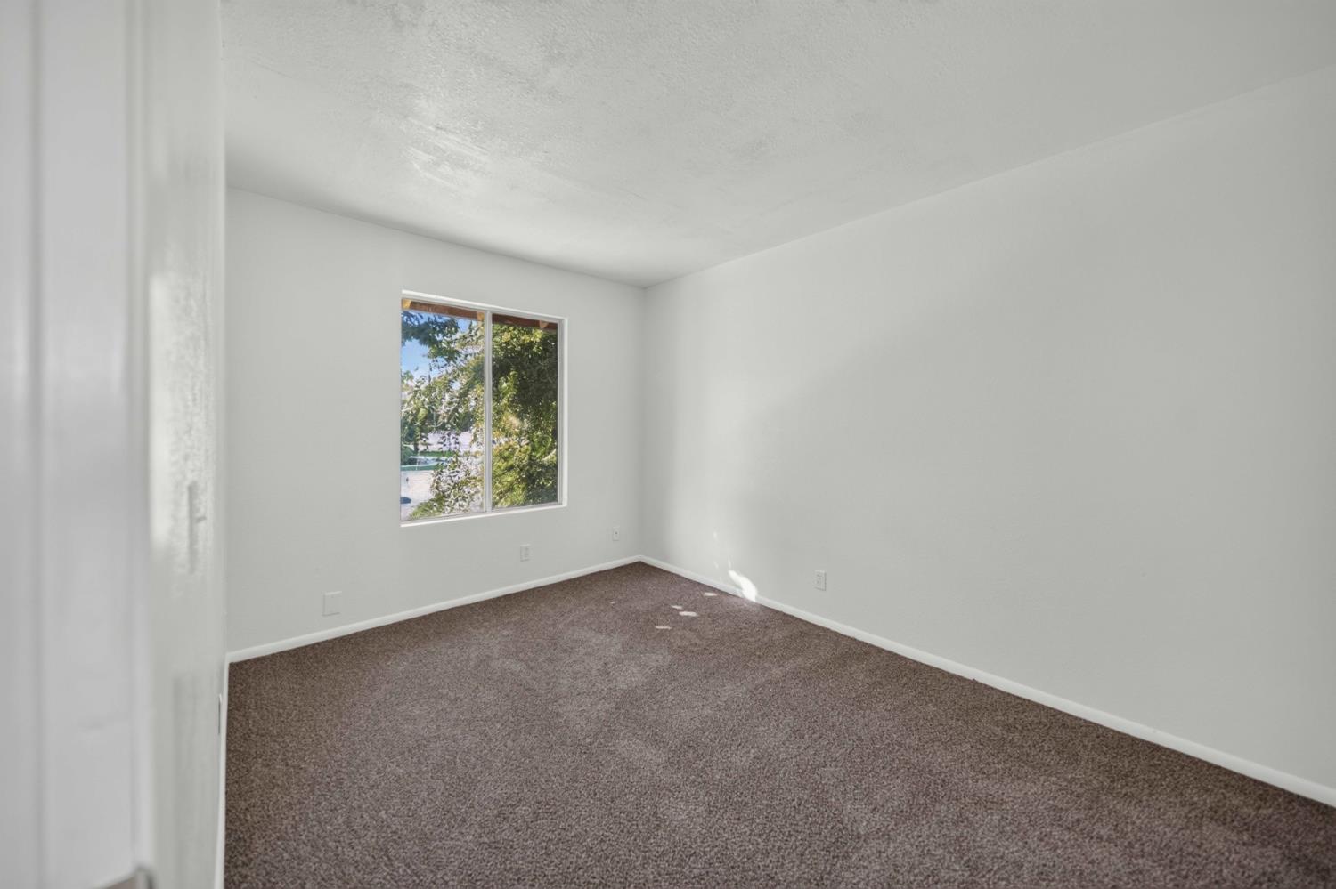 657 W Parlier Ave #130, Reedley, CA 93654