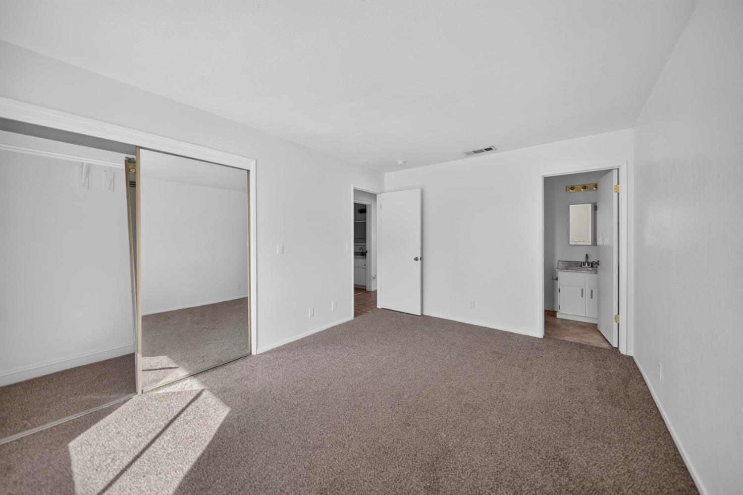 657 W Parlier Ave #130, Reedley, CA 93654