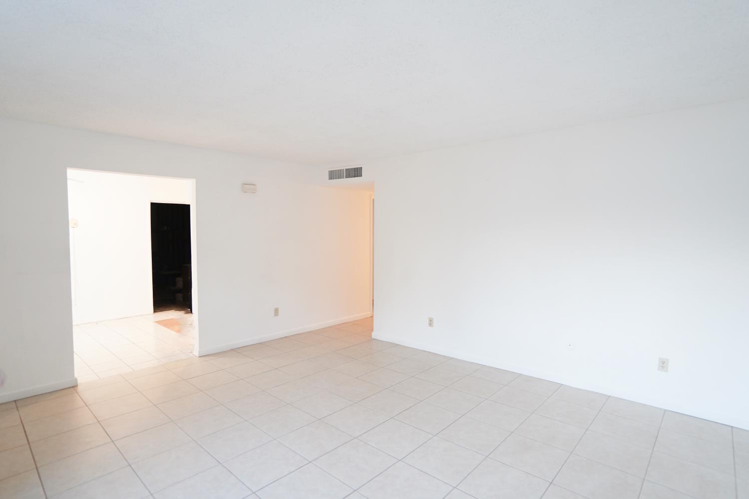 1544 W Eden Ave, Fresno, CA 93706