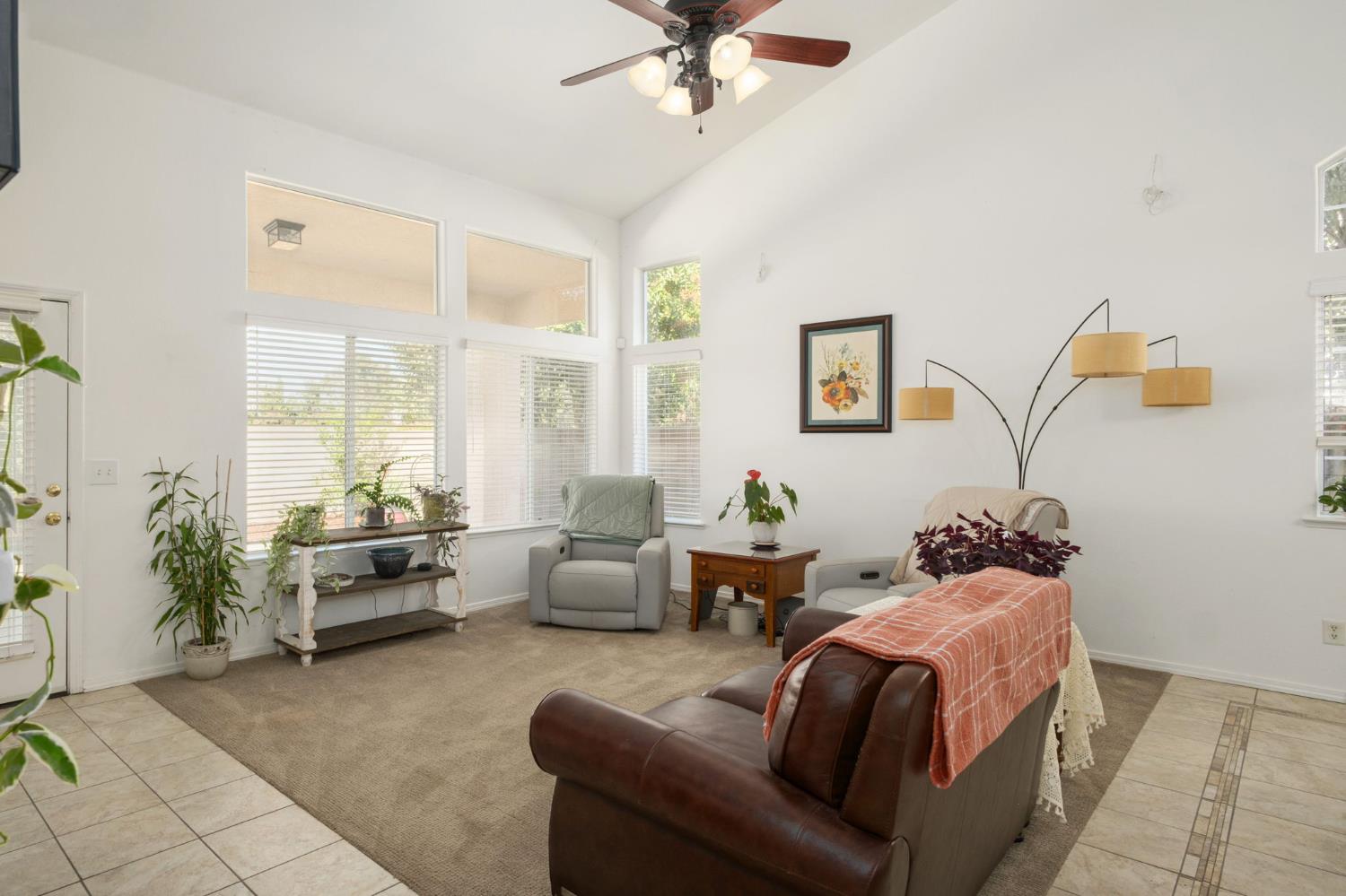 147 Santa Monica Ave, Sanger, CA 93657