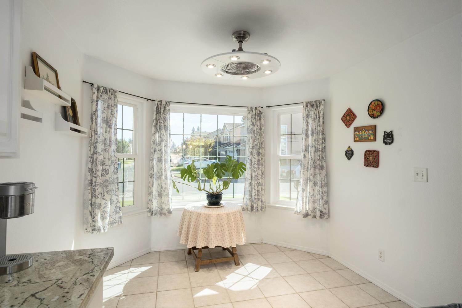 147 Santa Monica Ave, Sanger, CA 93657