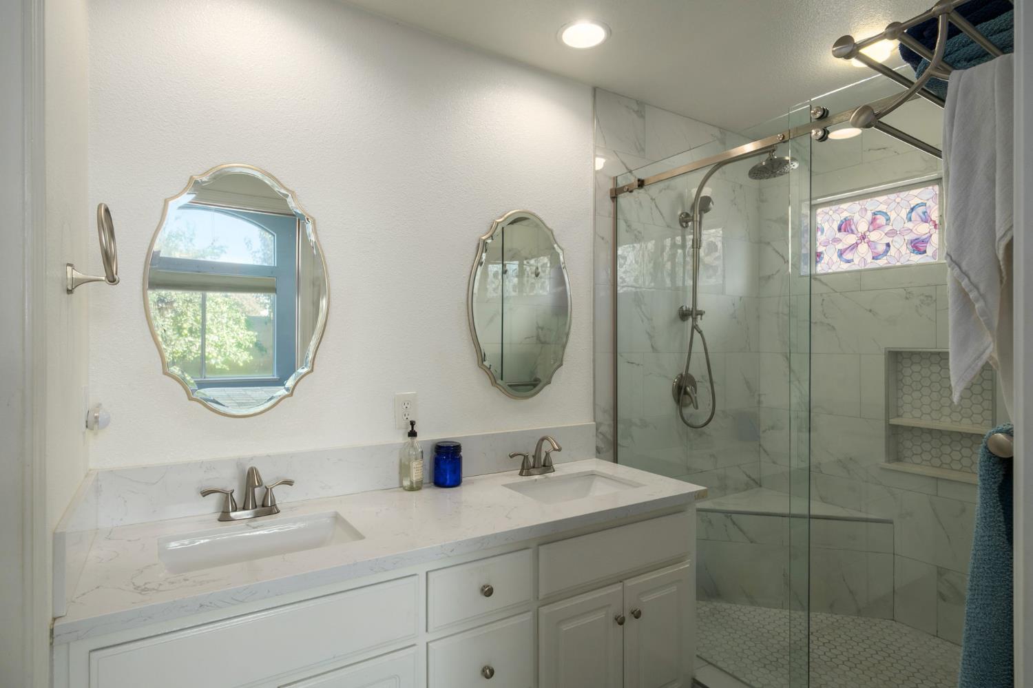 147 Santa Monica Ave, Sanger, CA 93657