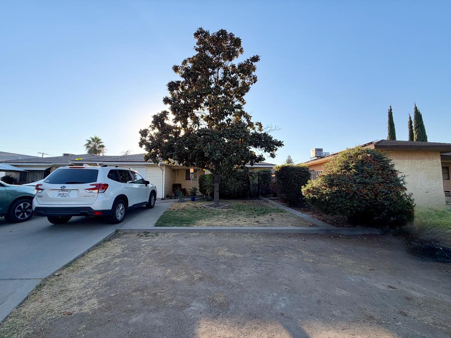525 Oatman Ave, Sanger, CA 93657