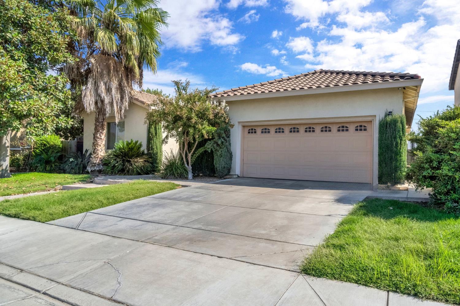 277 San Gabriel Dr, Madera, CA 93638