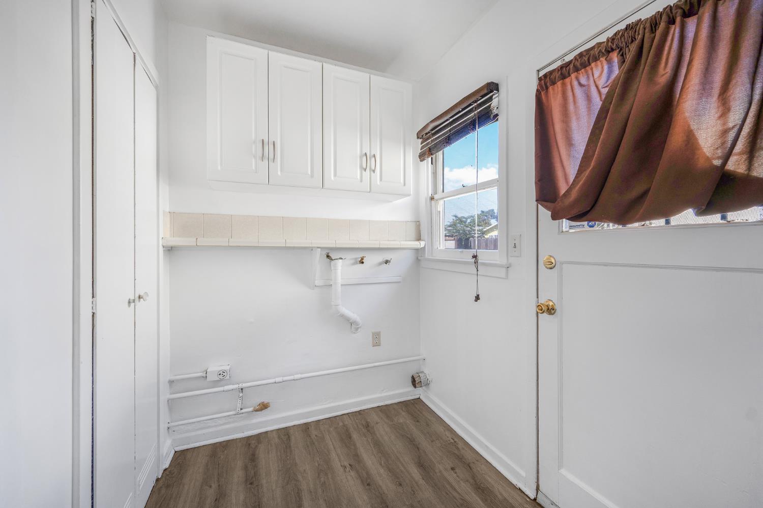 2411 N Maroa Ave, Fresno, CA 93704