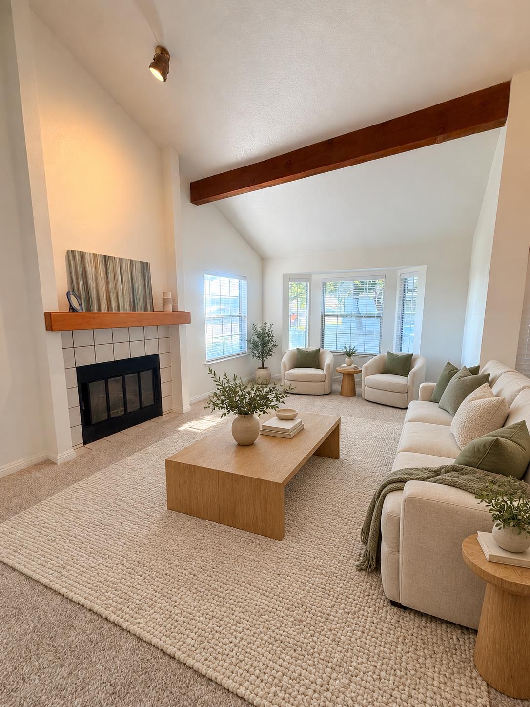 1584 Mayflower Way, Clovis, CA 93612