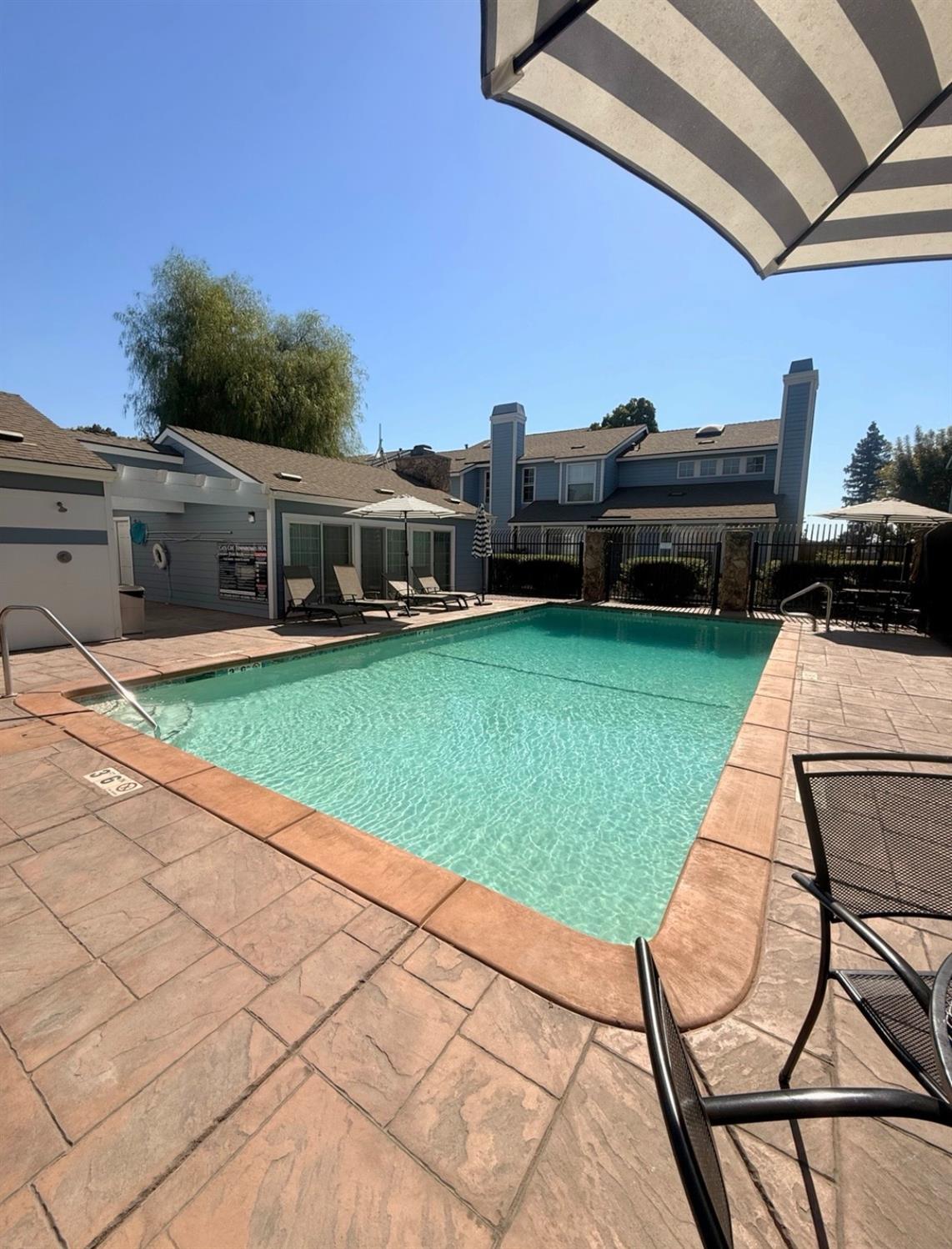 1584 Mayflower Way, Clovis, CA 93612
