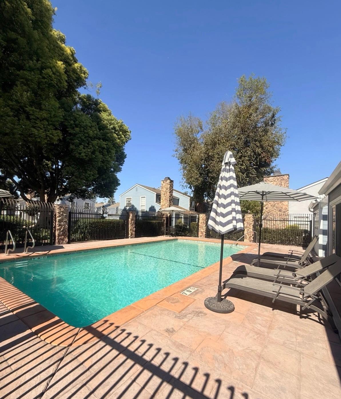 1584 Mayflower Way, Clovis, CA 93612