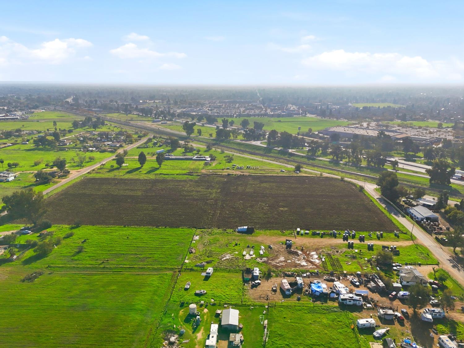 1 Khron Adell Cardwell, Madera, CA 93638