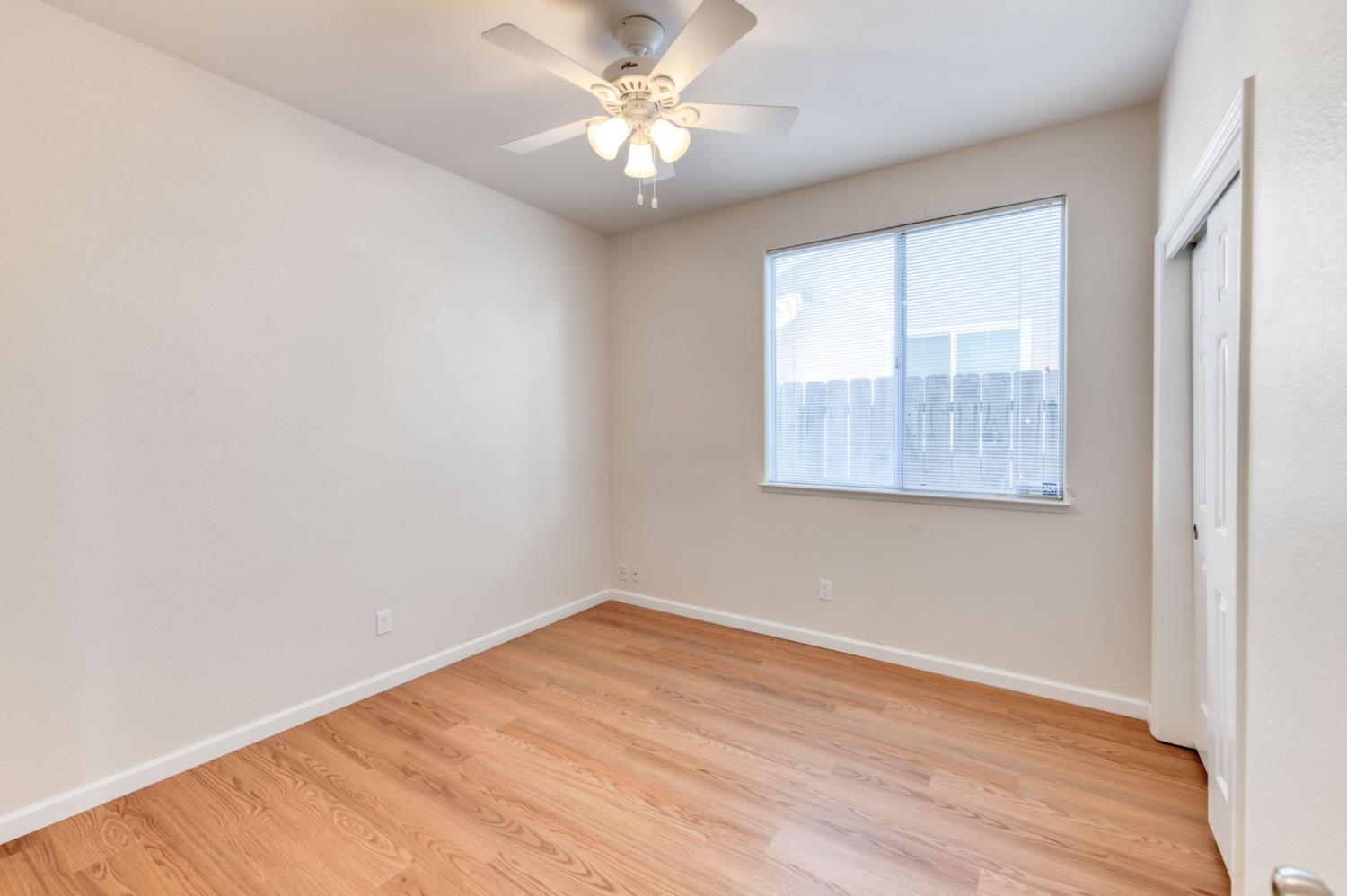 2291 E Warwick Ave, Fresno, CA 93720