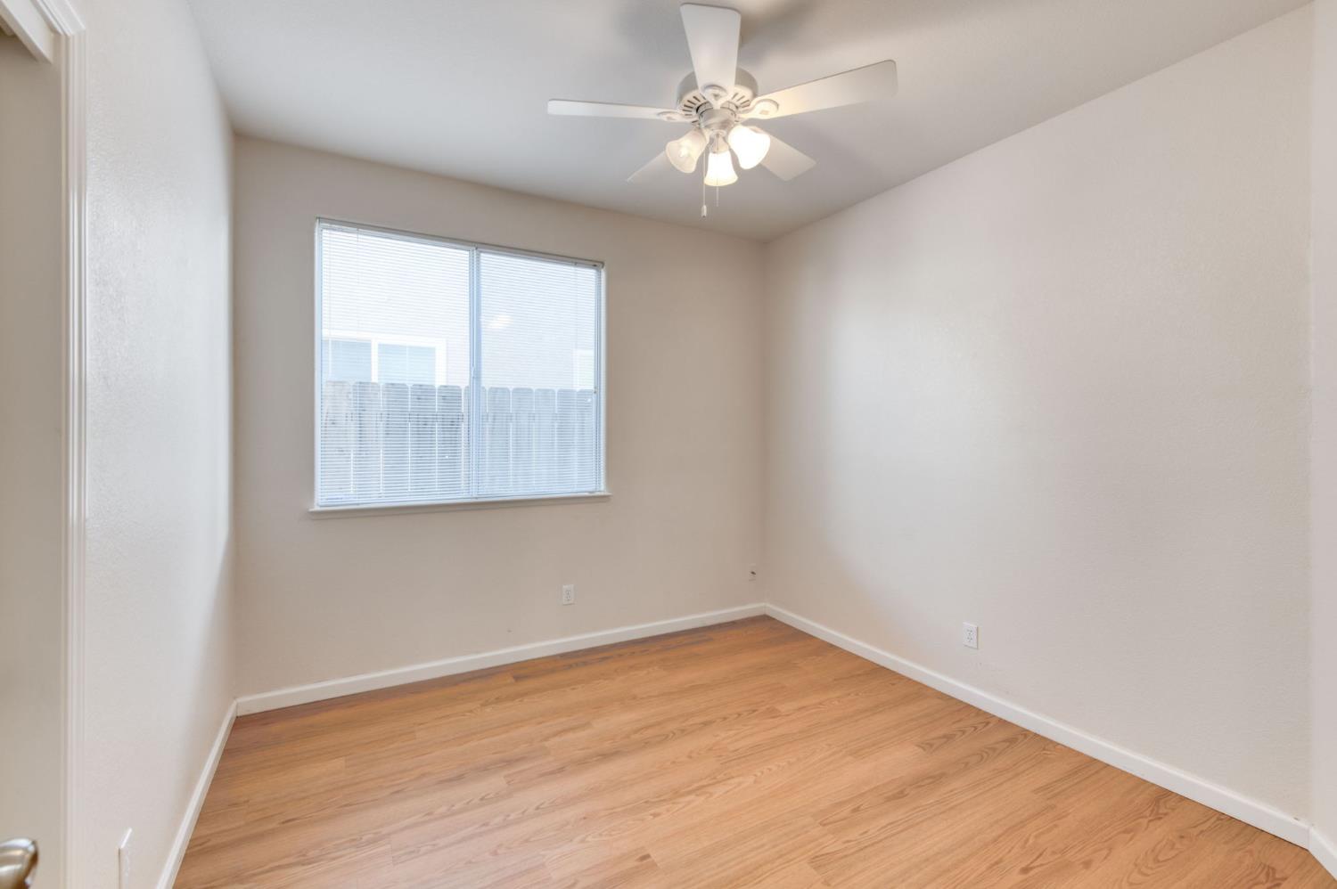2291 E Warwick Ave, Fresno, CA 93720