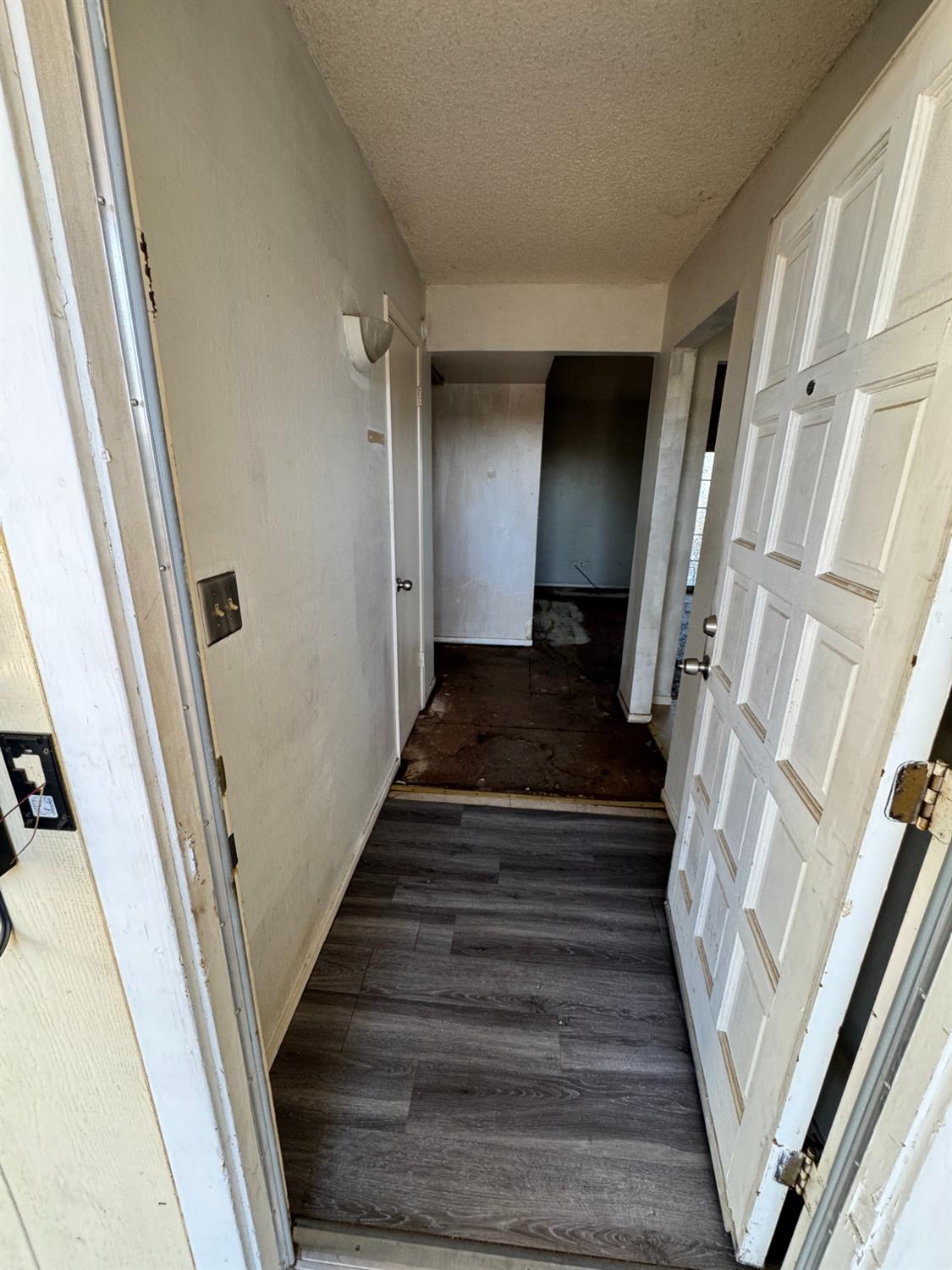 107 W Richert Ave, Clovis, CA 93612