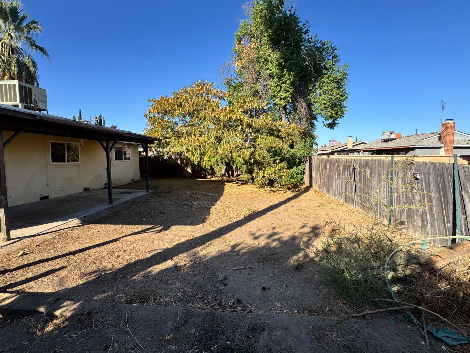107 W Richert Ave, Clovis, CA 93612