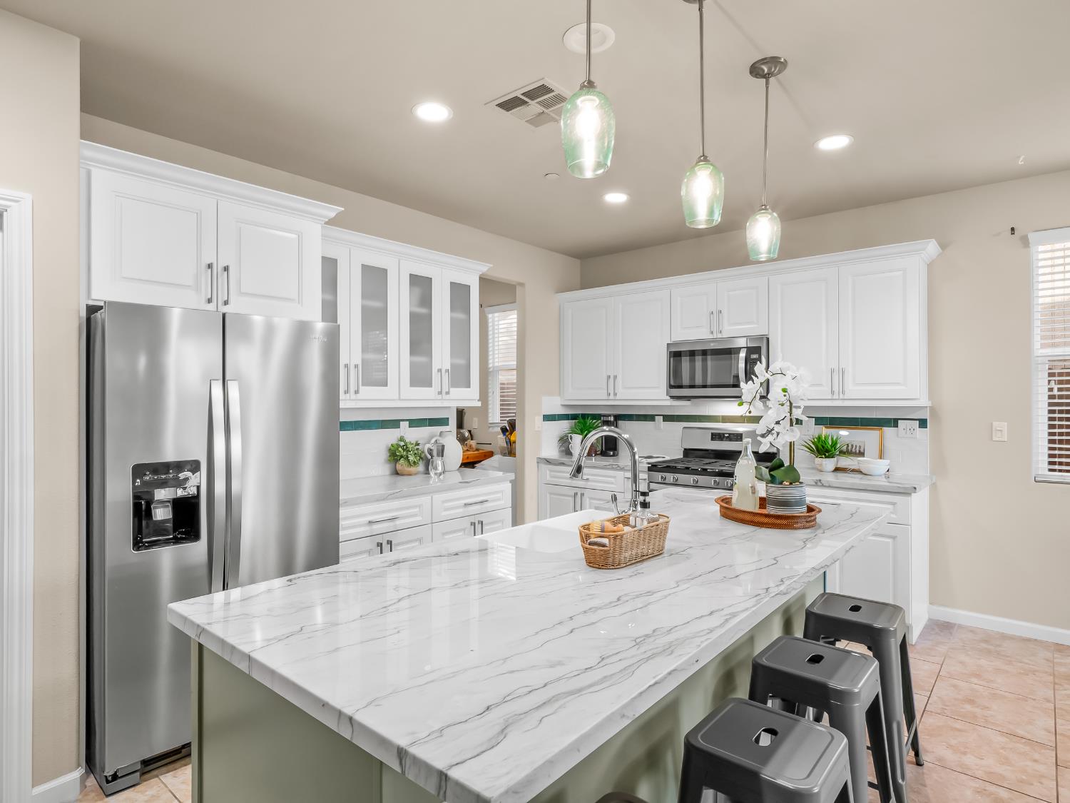 3435 Del Dios Ave, Clovis, CA 93619
